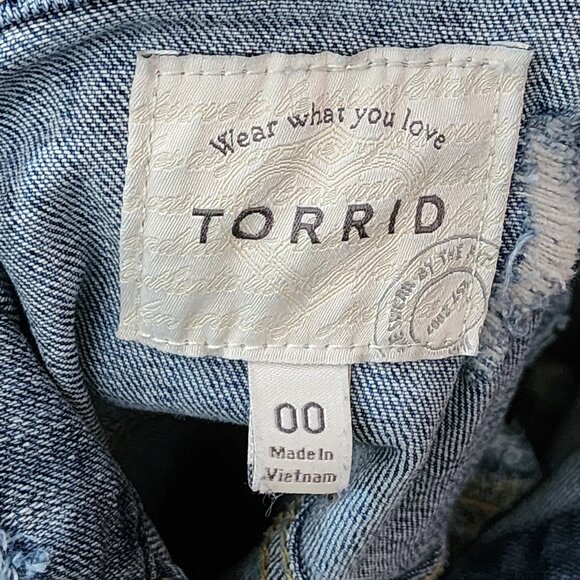 Torrid Light Wash Destructed Denim Trucker Jacket - Picture 5 of 7
